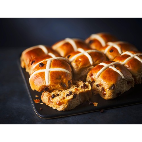 M&S 9 Mini Millionaires Hot Cross Buns