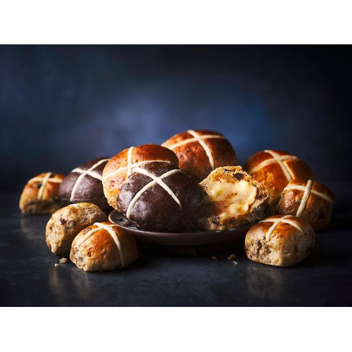 M&S 4 Granny Smith Apple Hot Cross Buns