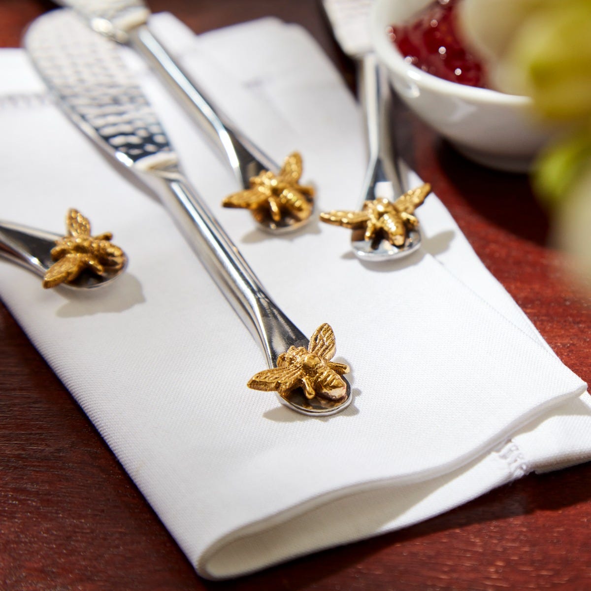 Culinary Concepts Bee Butter Knives, Set of 4