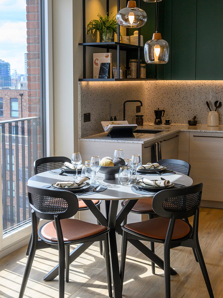 Heron Wharf — New Build 1-2-3 Bedroom Homes — Wellness Amenities — Zone 2 and 3 Canary Wharf London