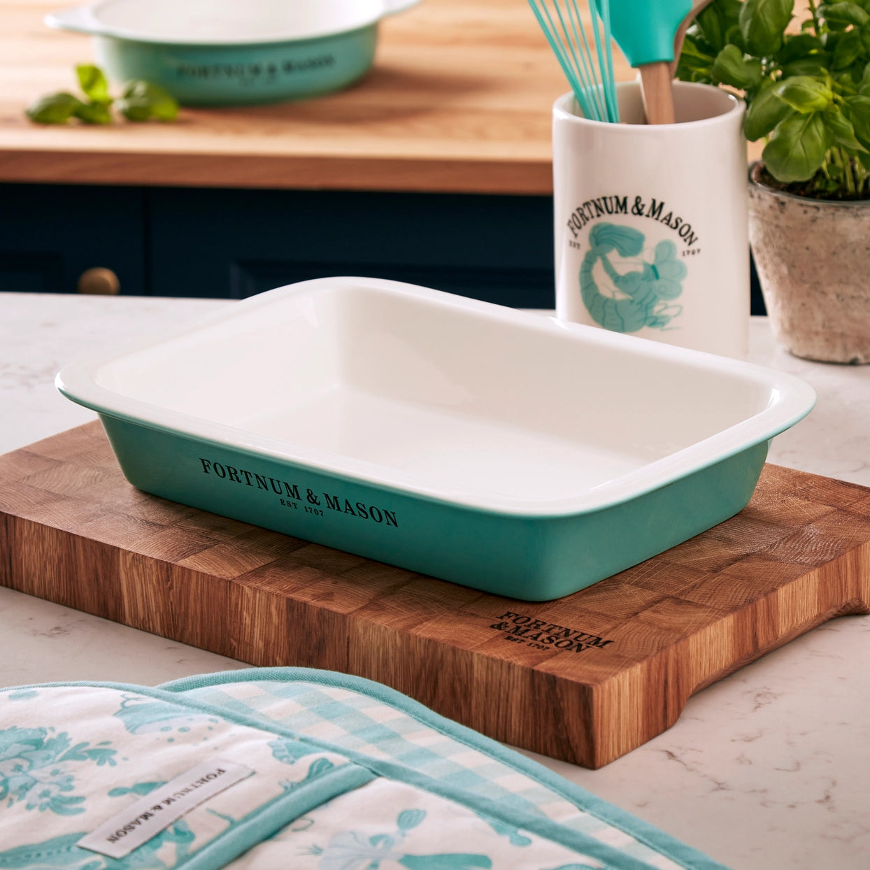 Fortnum's Kitchen Roasting Dish, Large
