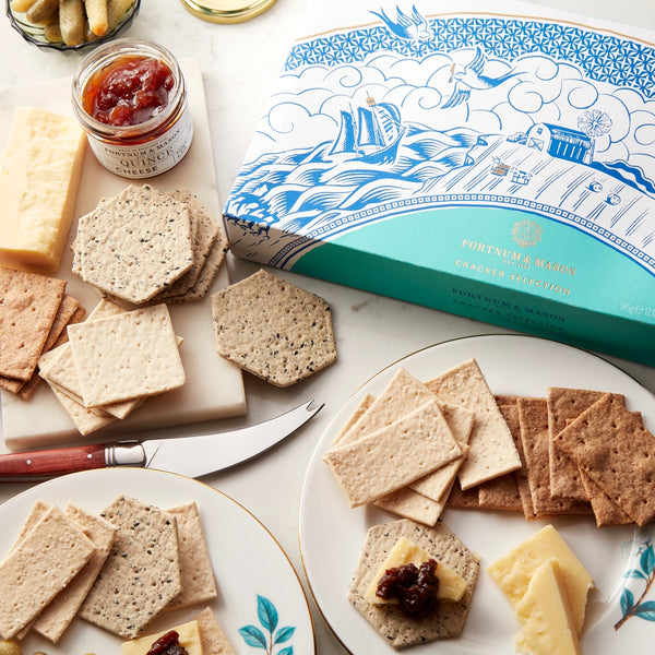 Savoury Biscuit Selection, 345g