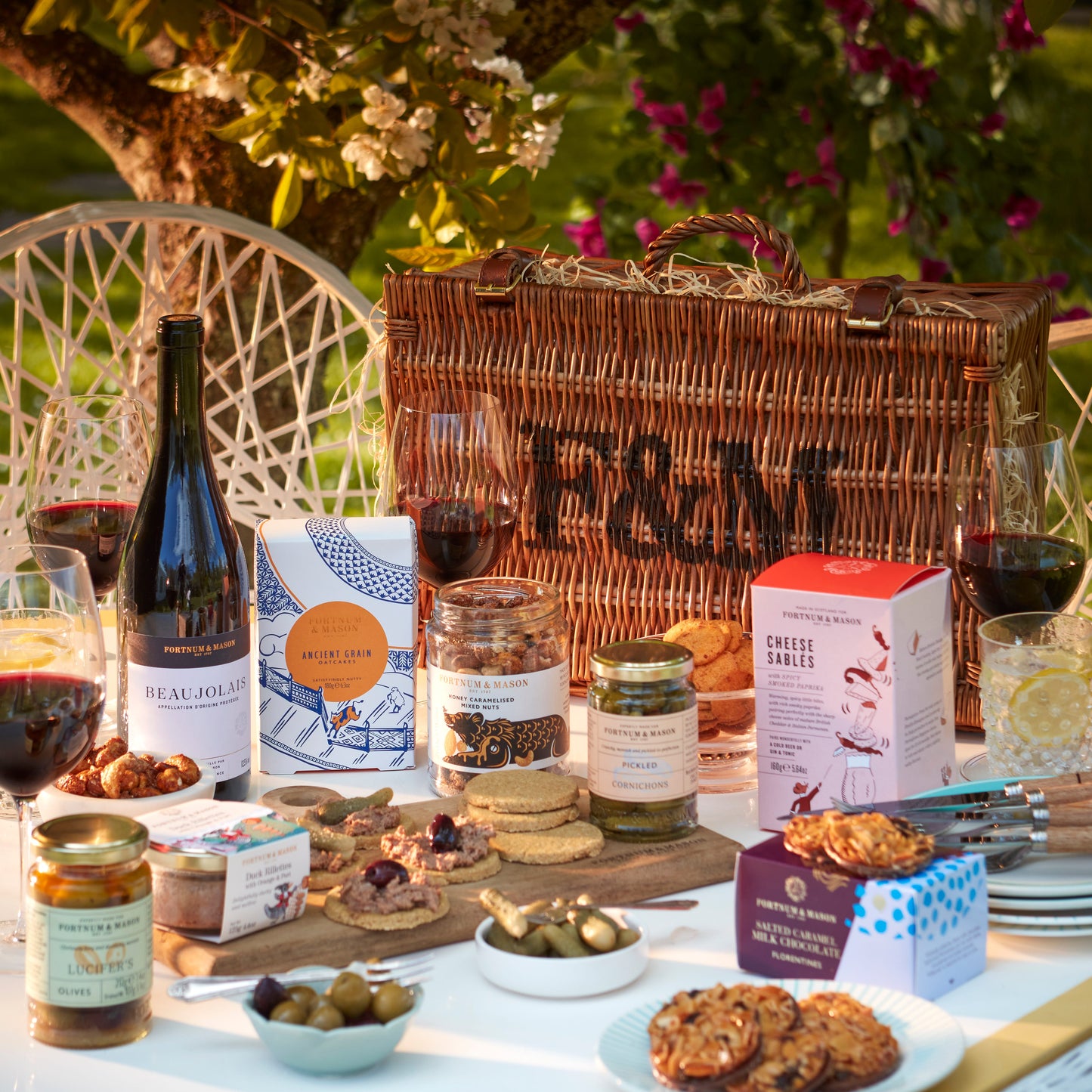 The Evening with Friends Hamper