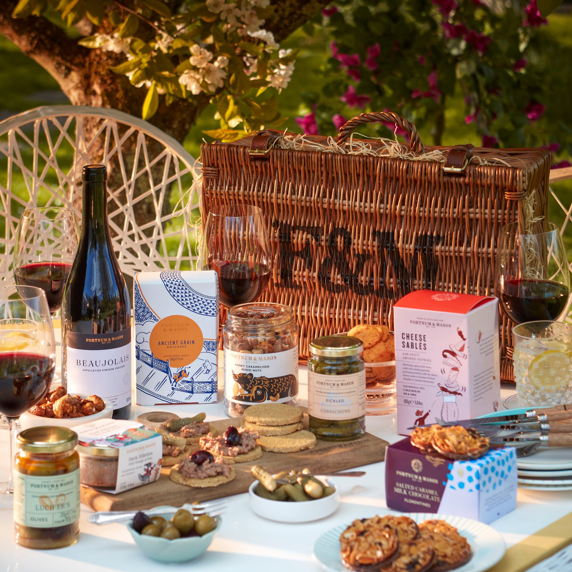 The Evening with Friends Hamper