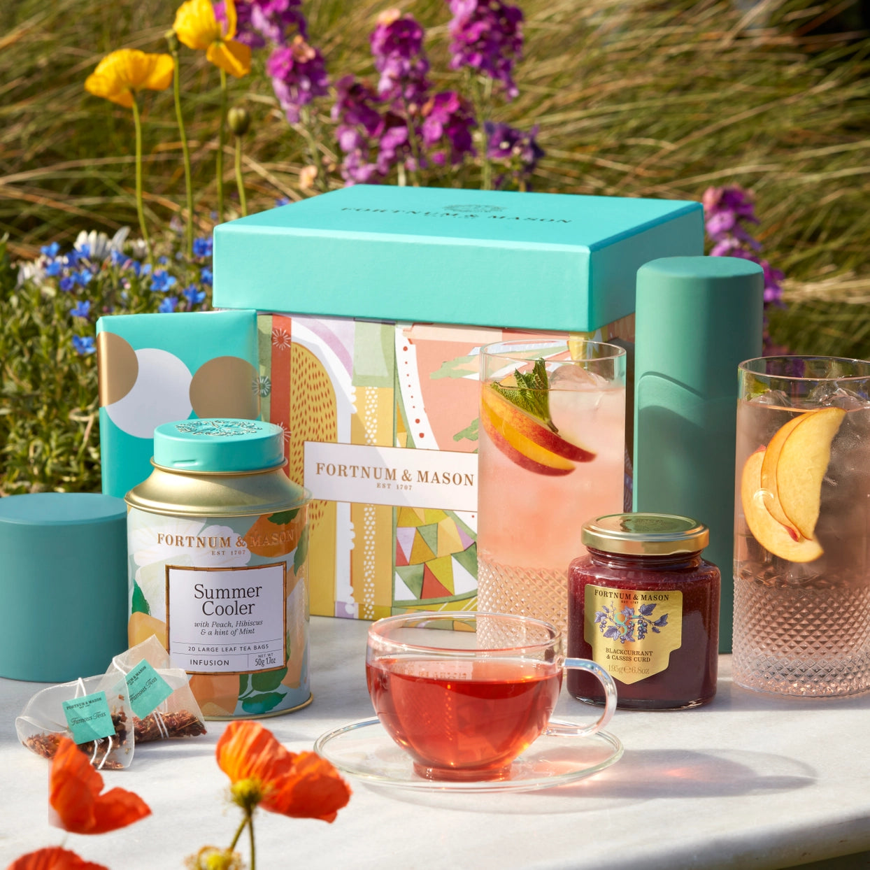 The Summer Gift Box
