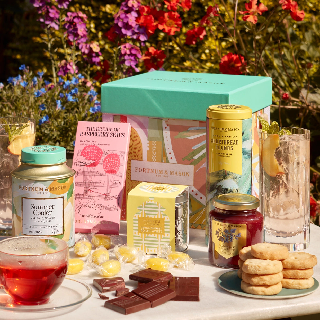 The Summer Gift Box