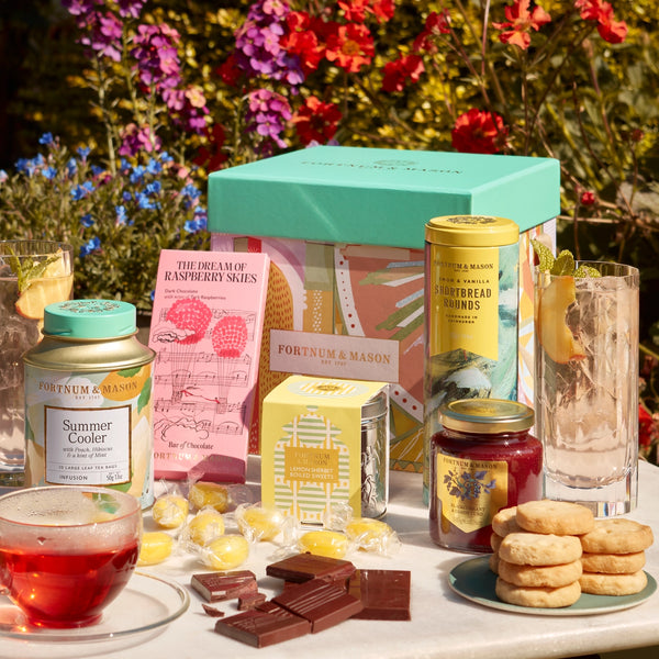 The Summer Gift Box