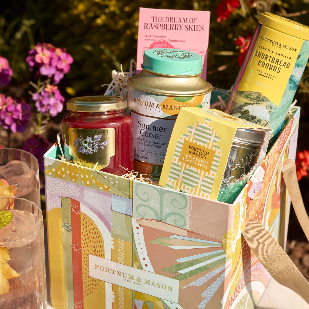 The Summer Gift Box