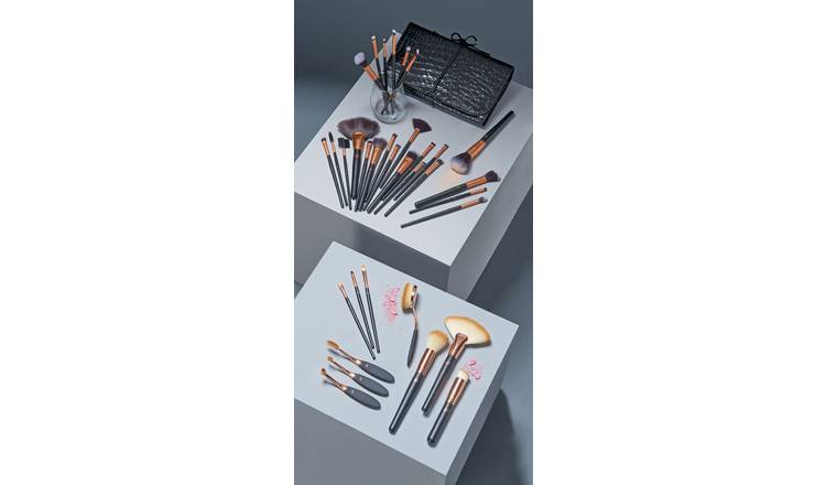 Rio Professional 24 Piece Cosmetic Make-up Brush Set