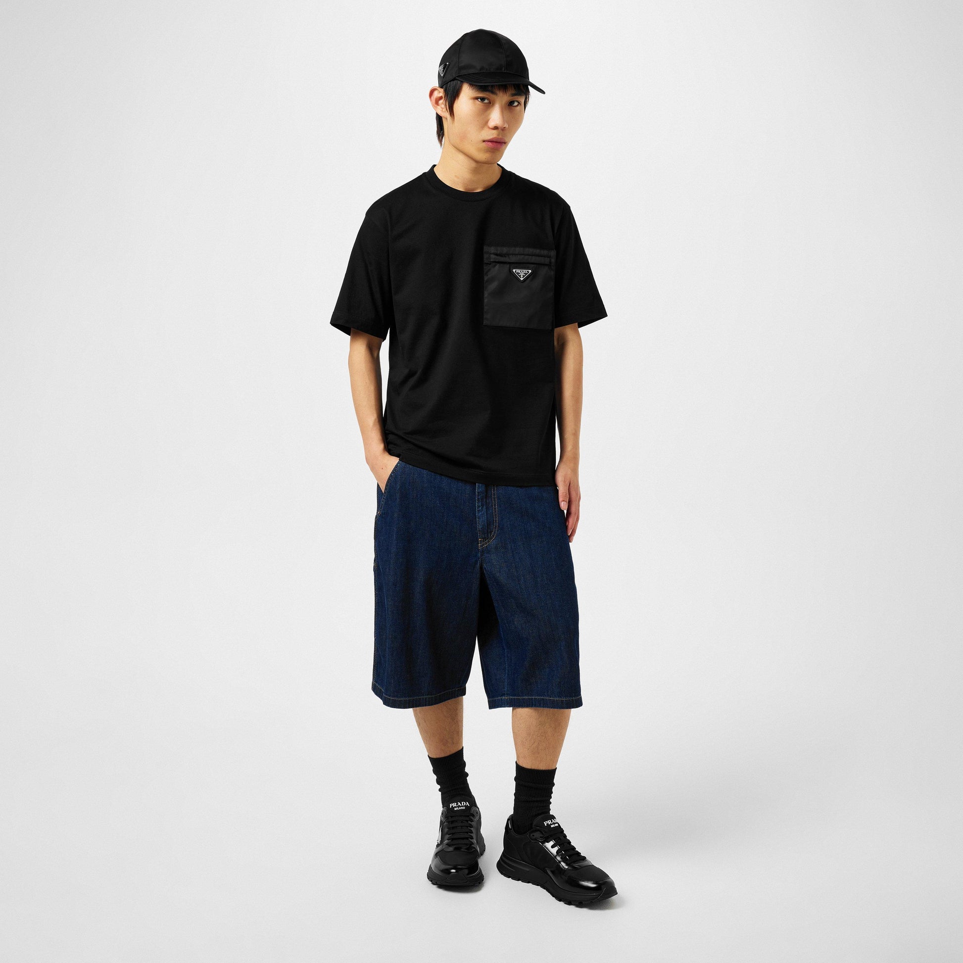 Men'S Plain Cotton Badge Pocket T-Shirt