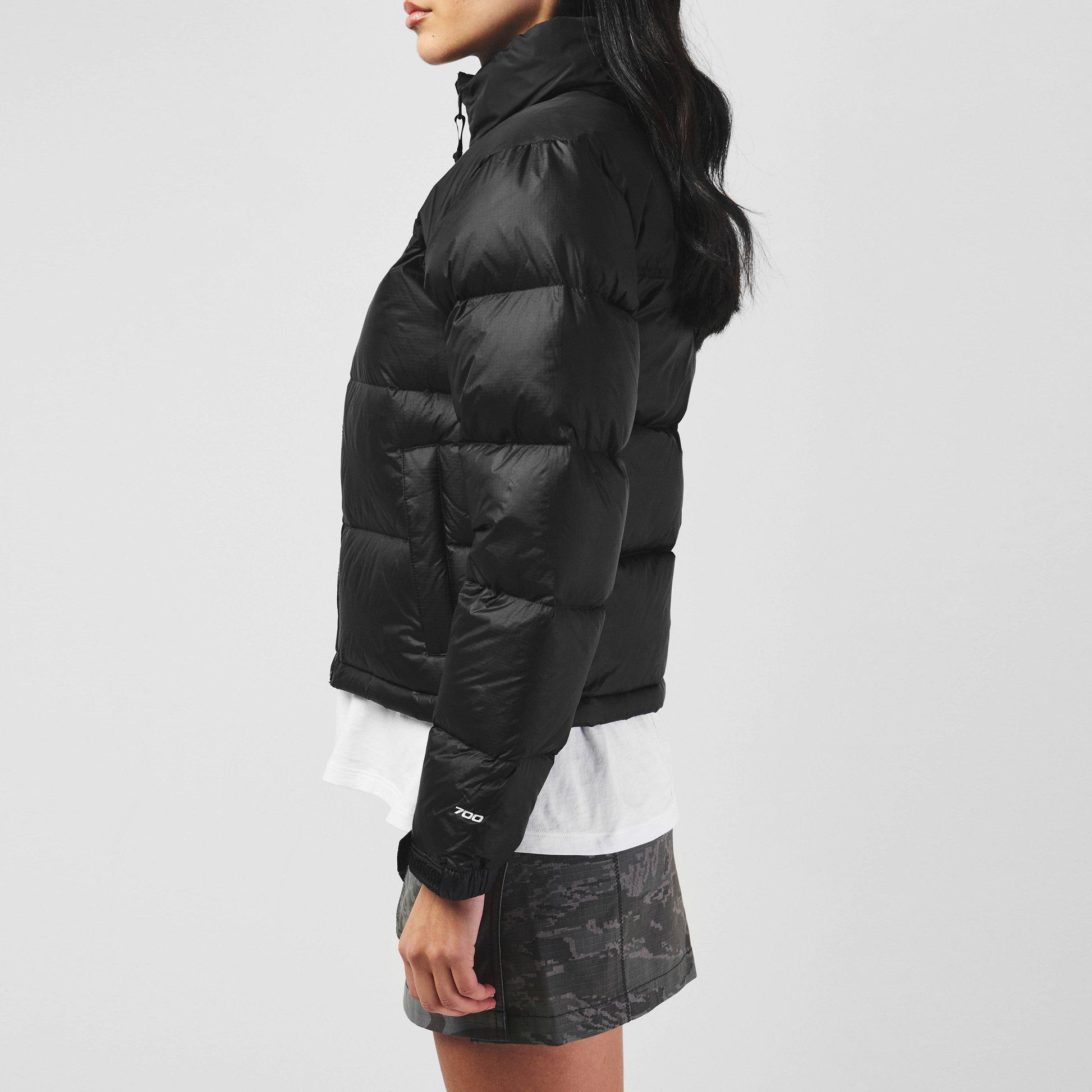 The North Face Womens 1996 Retro Nuptse Water Resistant Goose Down Short Puffer Jacket