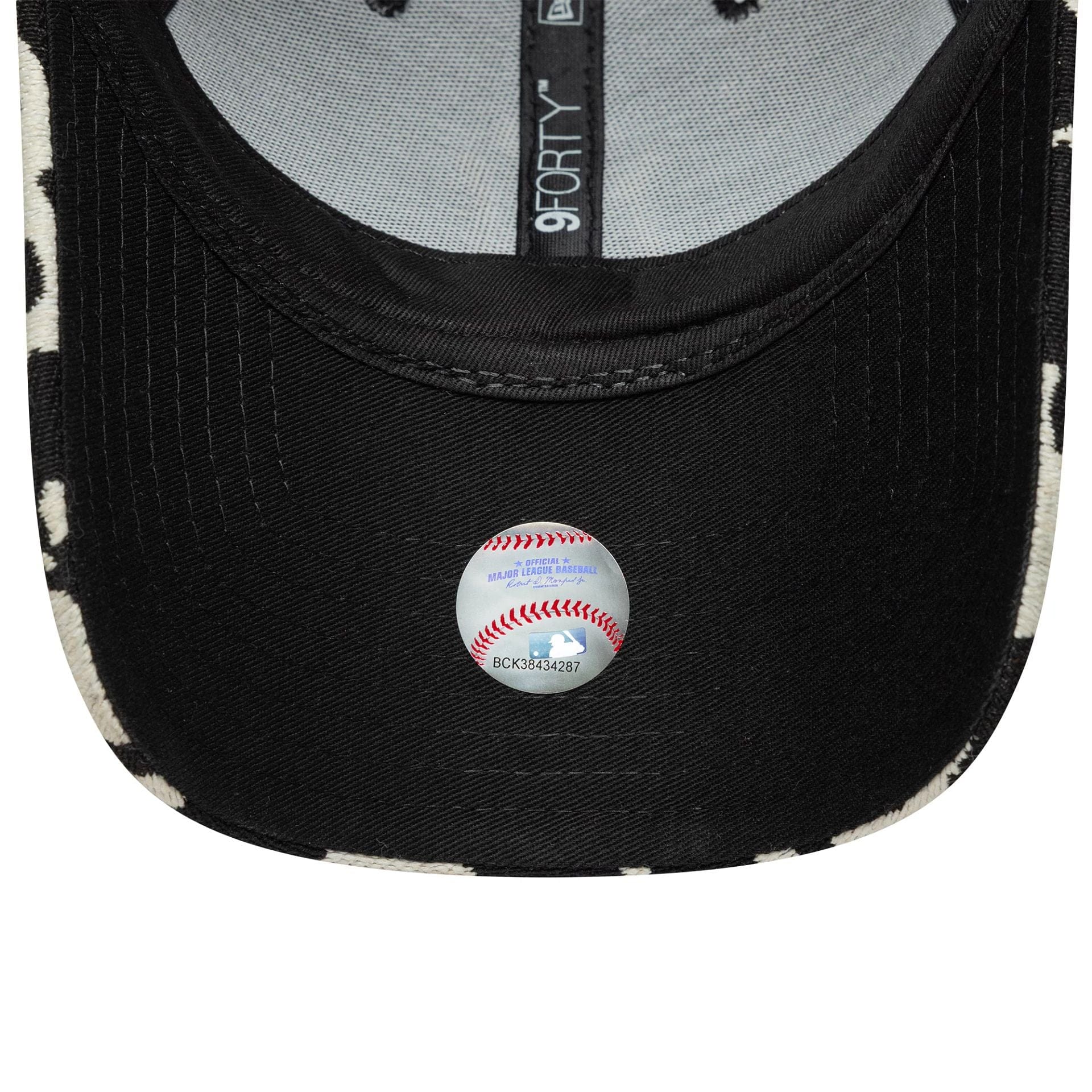 New York Yankees Womens MLB Cow Midi Black 9FORTY Cap