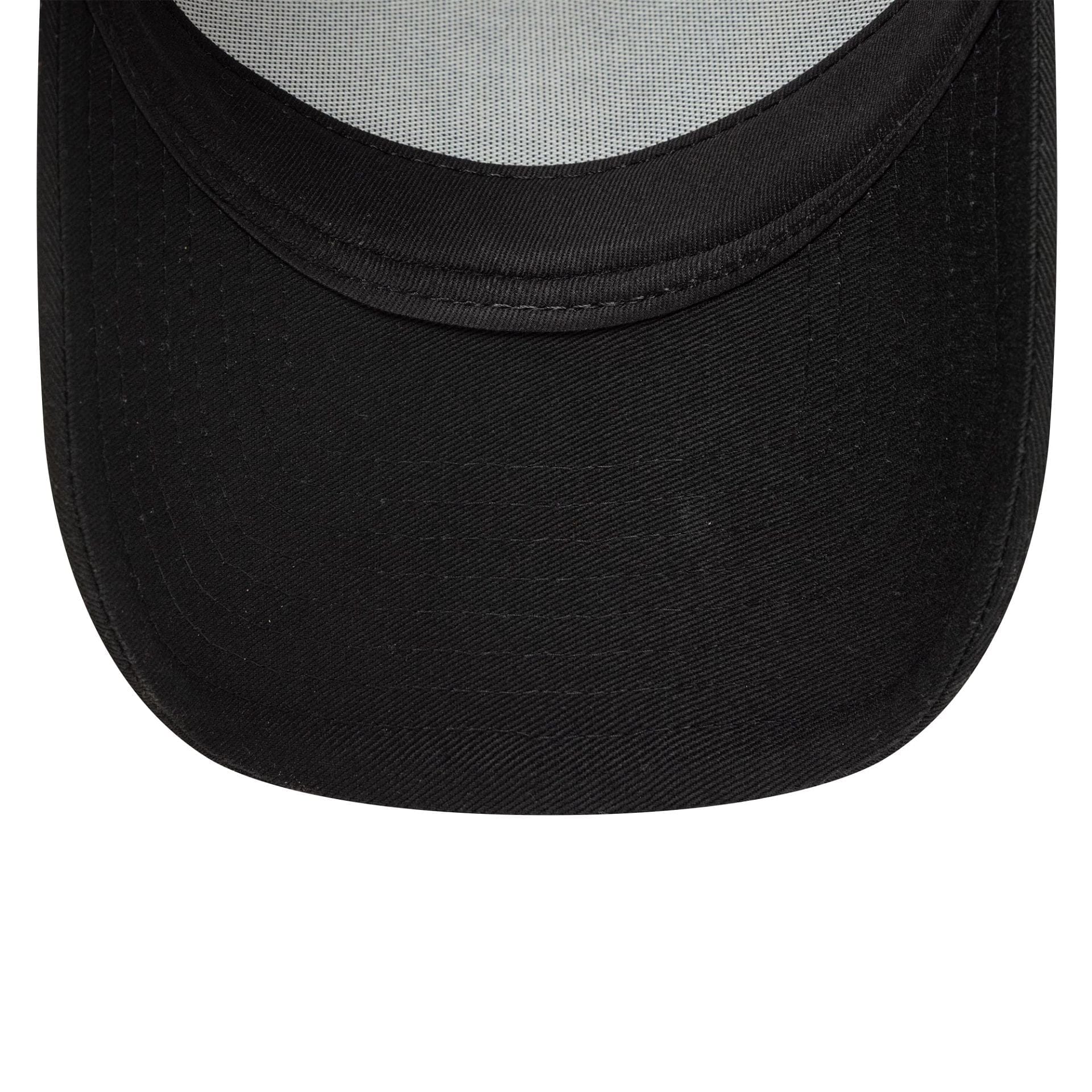 Chelsea FC Lion Crest Patch Black 9FORTY A-Frame Trucker Cap