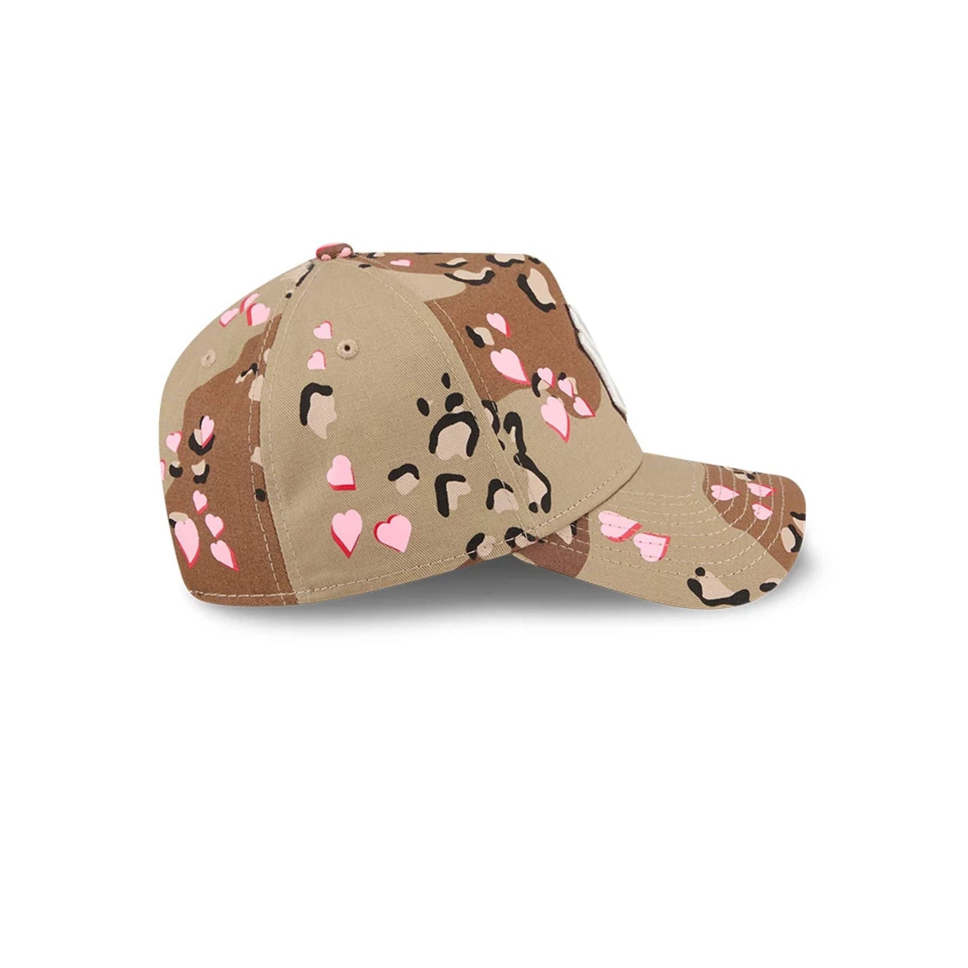 New York Yankees MLB Camo Hearts Desert Camo 9FORTY A-Frame Adjustable Cap