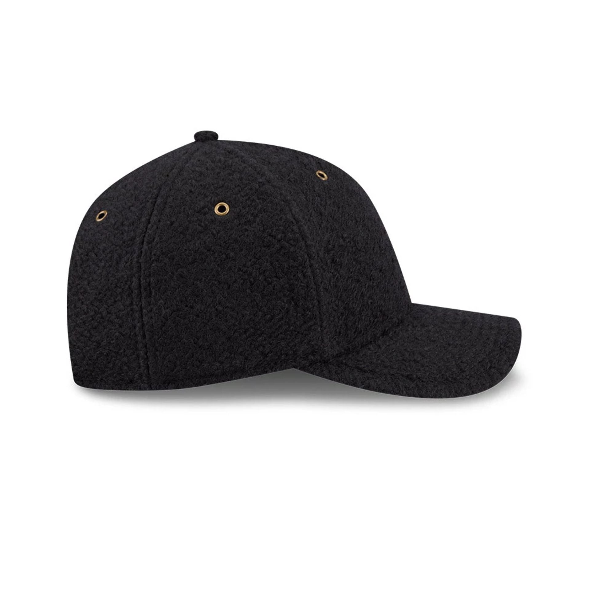 New Era Brushed Fleece Black 9FORTY M-Crown Adjustable Cap