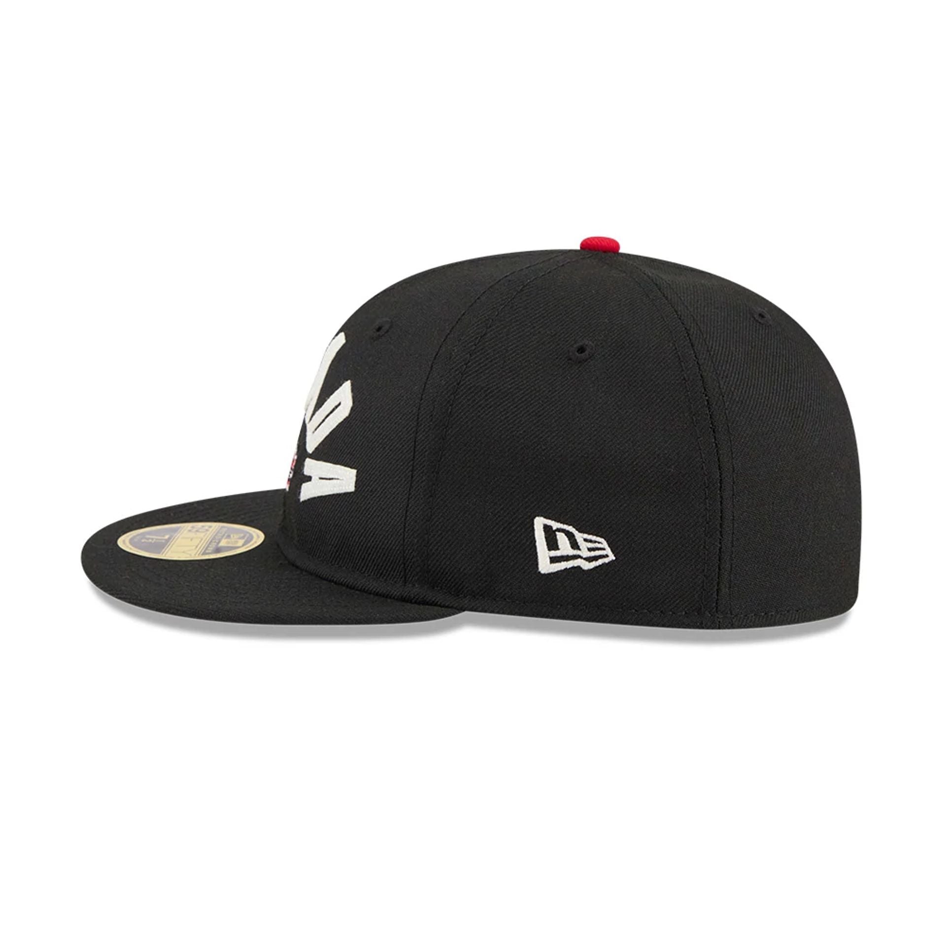 WBC Canada Classical Script Black Retro Crown 59FIFTY Fitted Cap