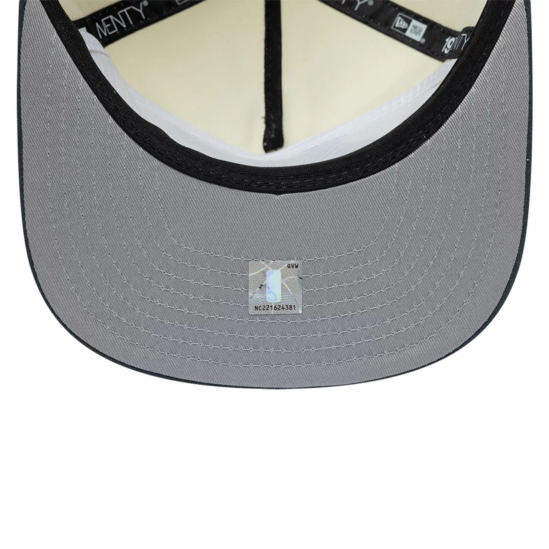 LA Lakers NBA Metallic Logo Cream 19TWENTY Adjustable Cap