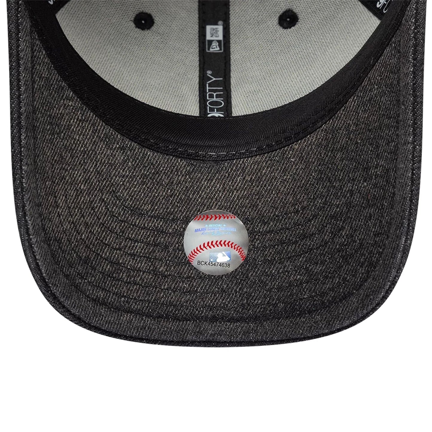 New York Yankees MLB Washed Denim Black 9FORTY Adjustable Cap