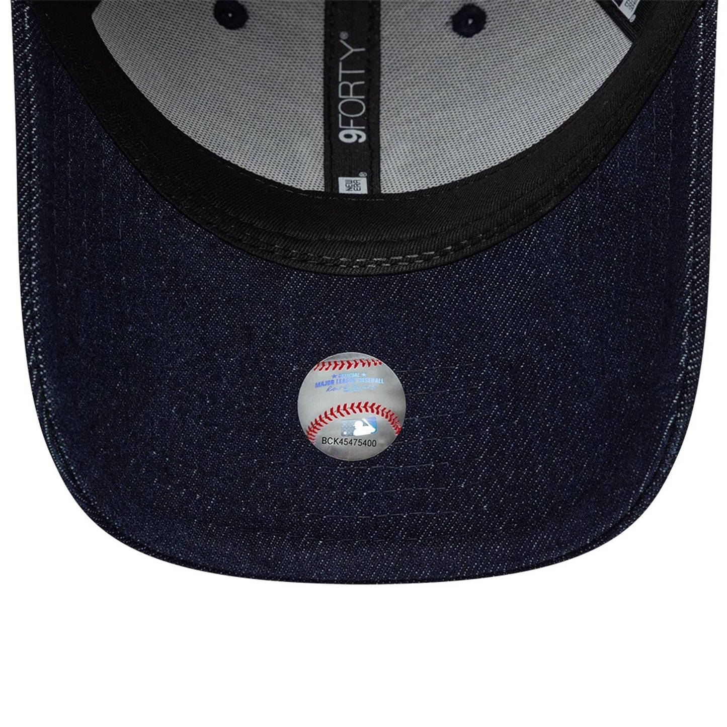 New York Yankees MLB Denim Heart Navy 9FORTY Adjustable Cap