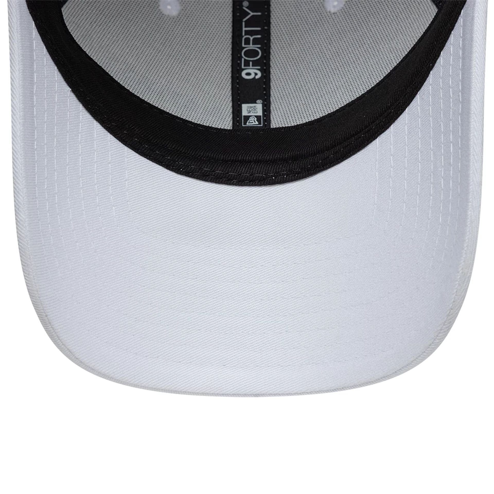 Williams Essential White 9FORTY Adjustable Cap