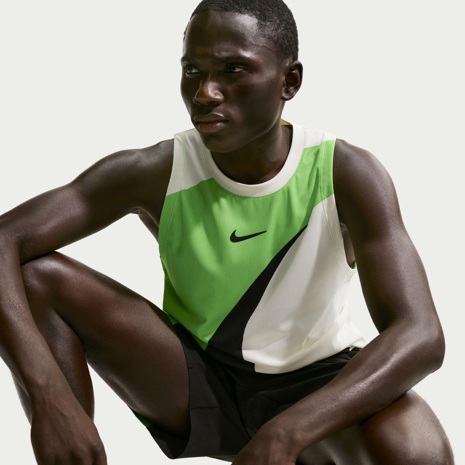 Nike Men's Short Sleeve Performance T-Shirt