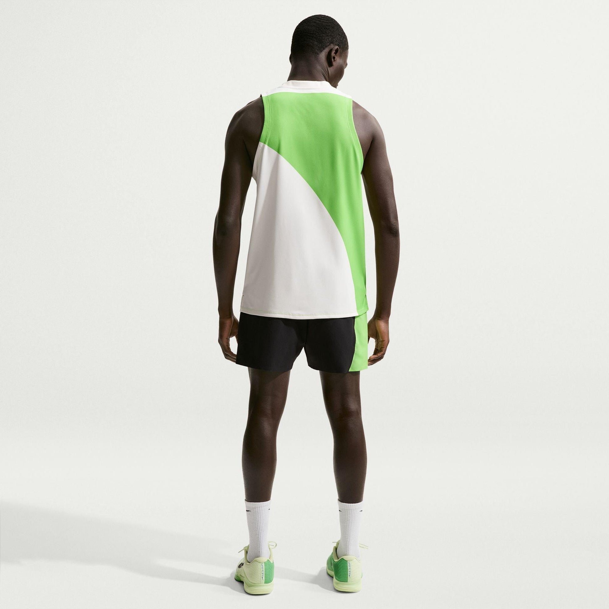 Nike Men's Short Sleeve Performance T-Shirt