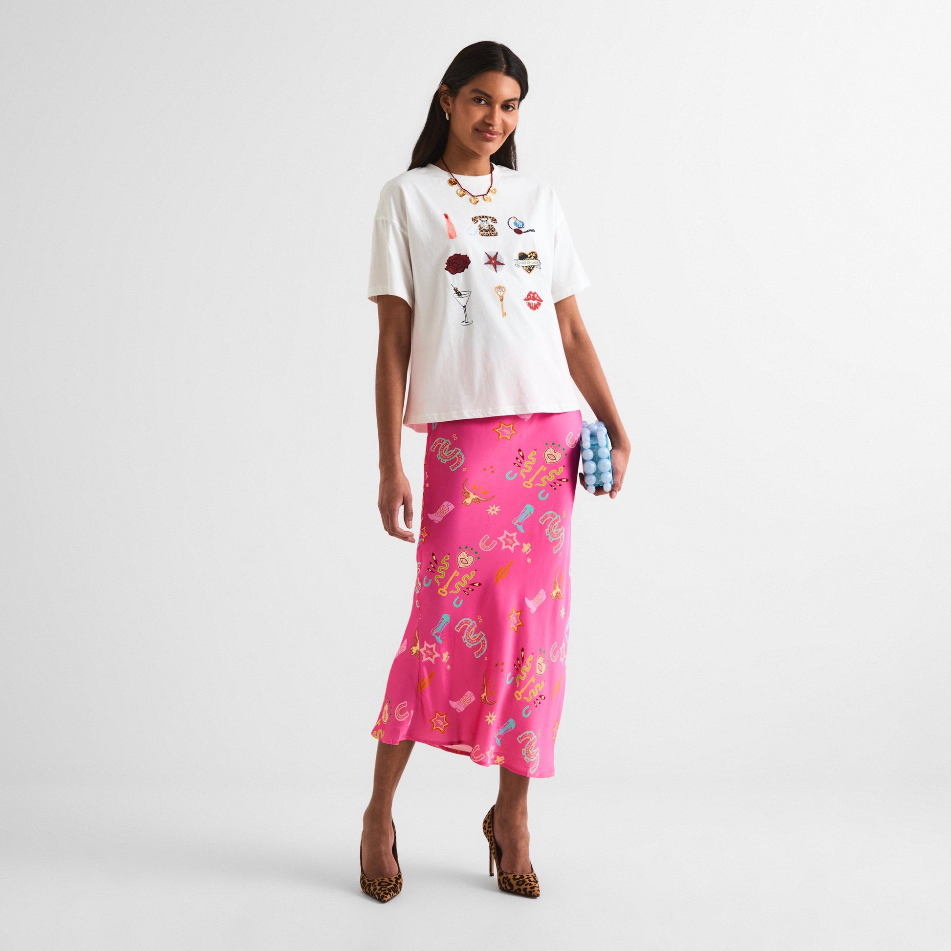 Never Fully Dressed Women's Icons T-Shirt
