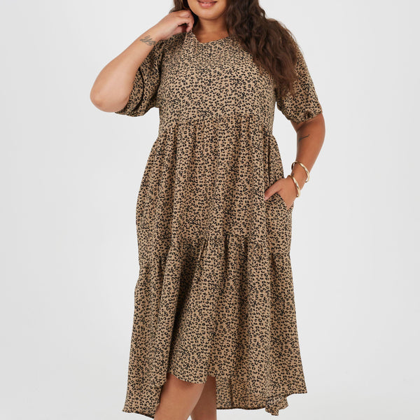 Brave Soul Plus Size Short Sleeve Animal Print Midi Dress with Tiered Hem