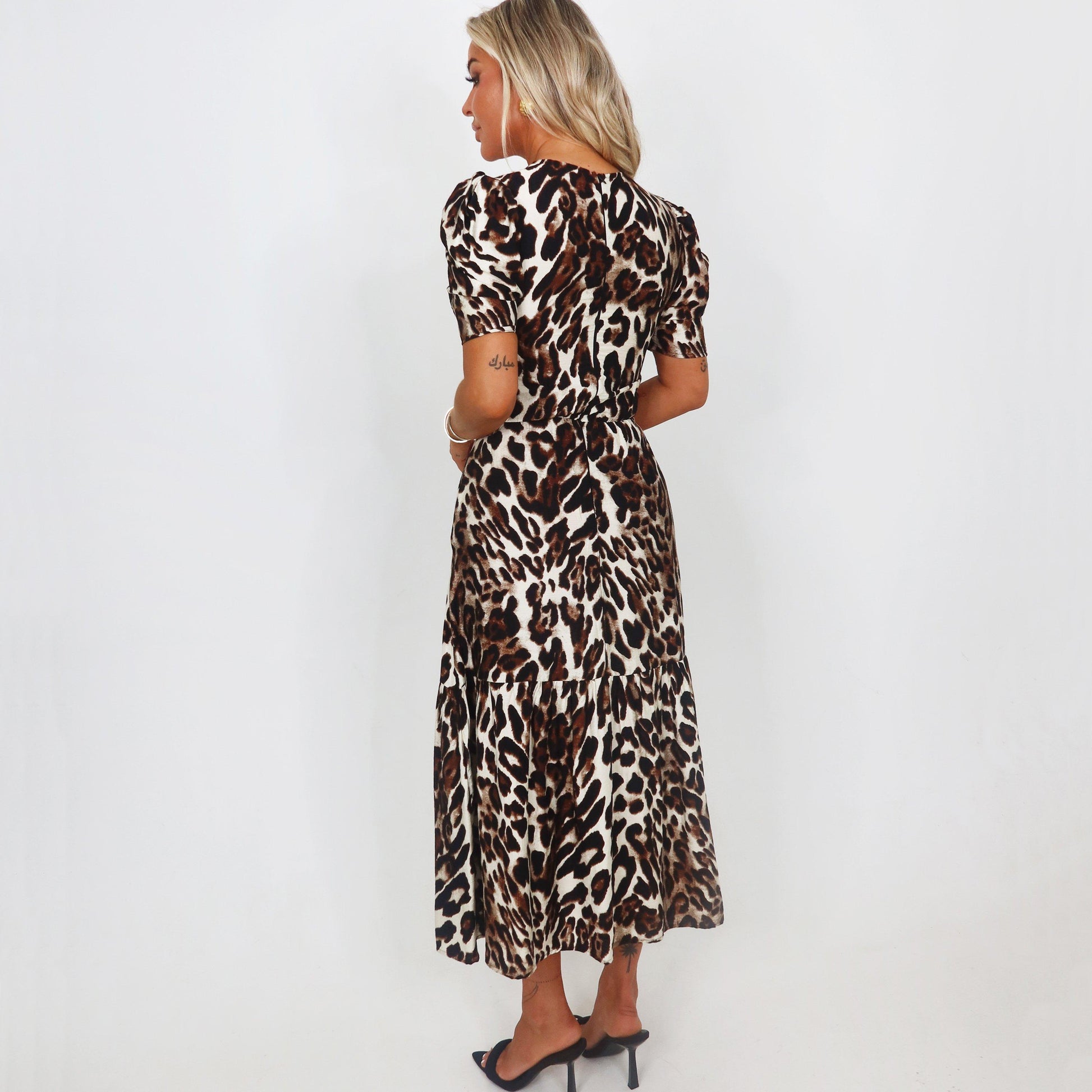 AX Paris Brown Leopard Print Puff Sleeve Smock Midi Dress
