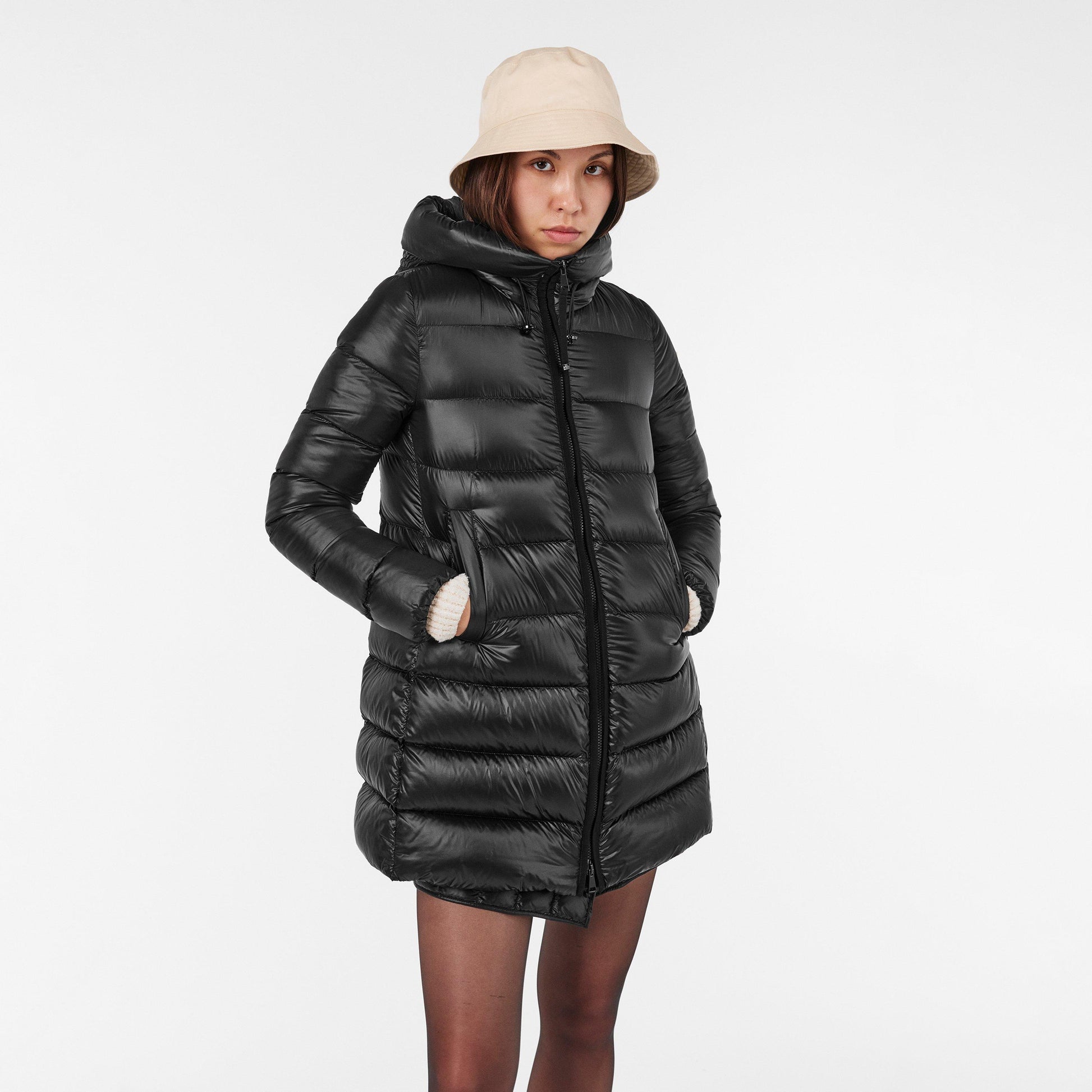 Moncler Women's Insulated Medium Puffer Jacket