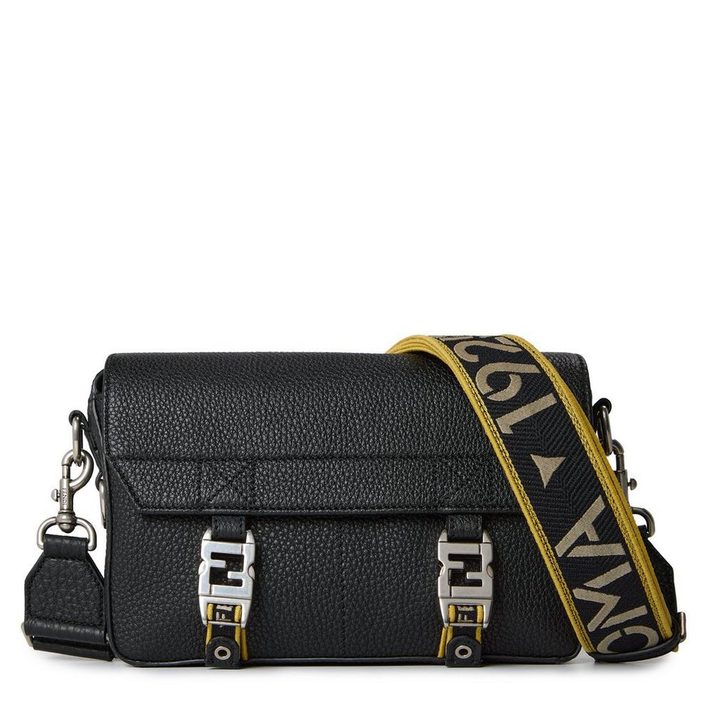 Fendi Fendi Flow Messenger Sn64