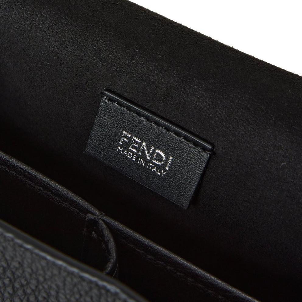 Fendi Fendi Flow Messenger Sn64