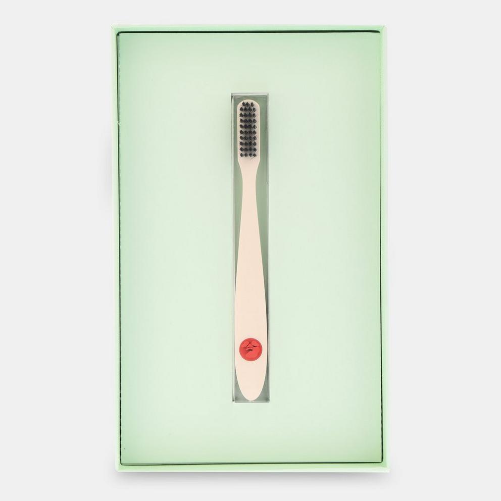 Off Face T Brush 99
