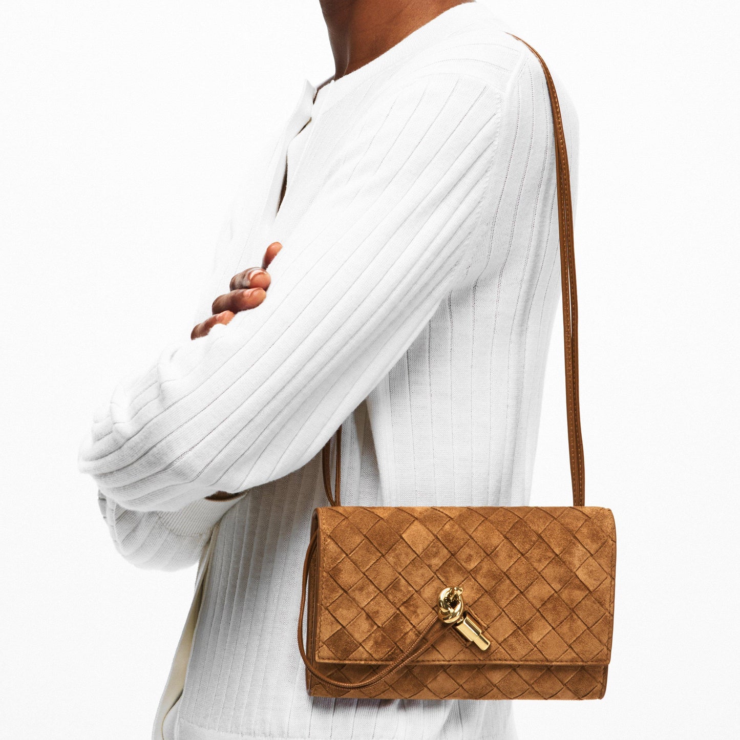Bottega Veneta Women's BV Andiamo Sue Pouch Wallet On Chain