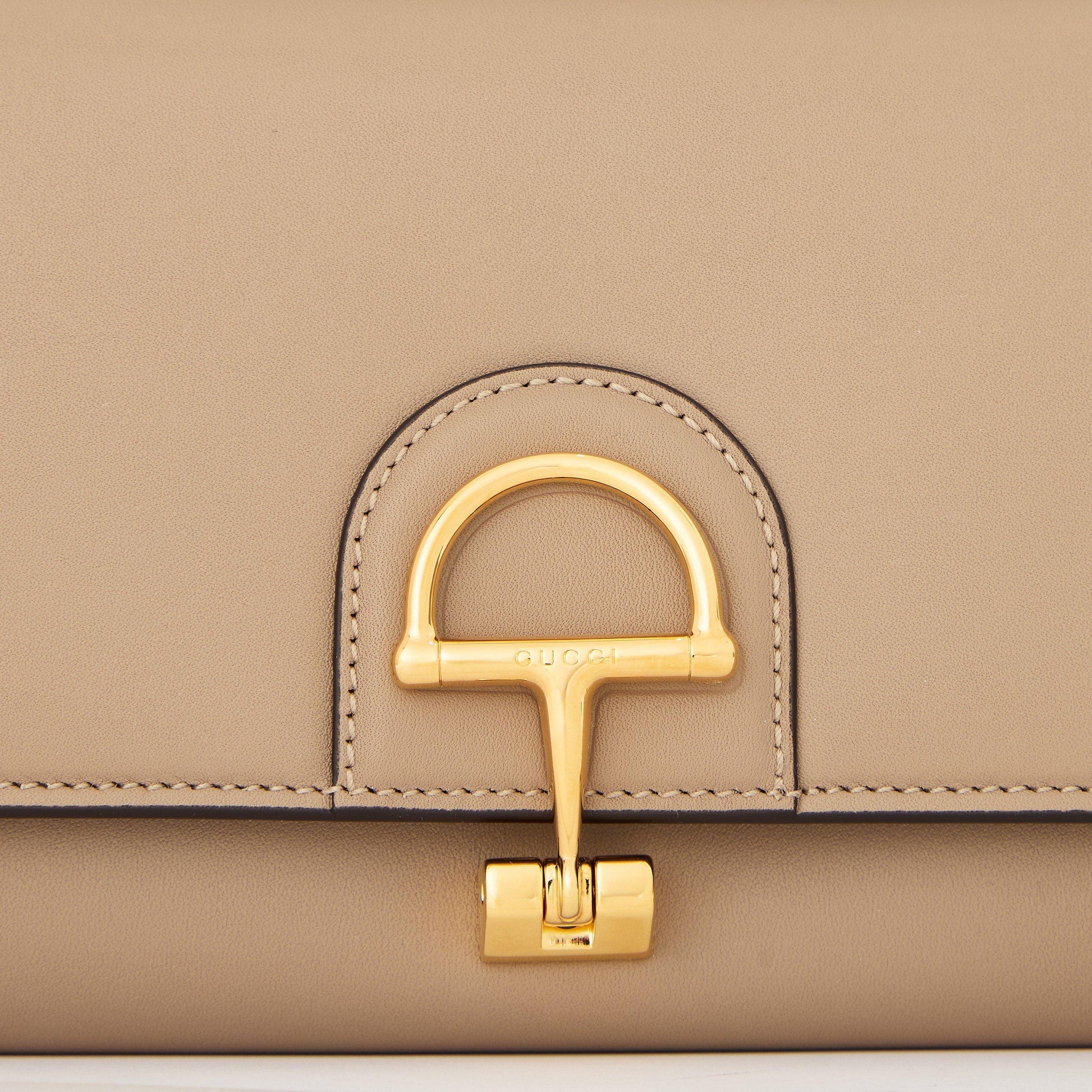 Gucci Women's Wallet On Chain