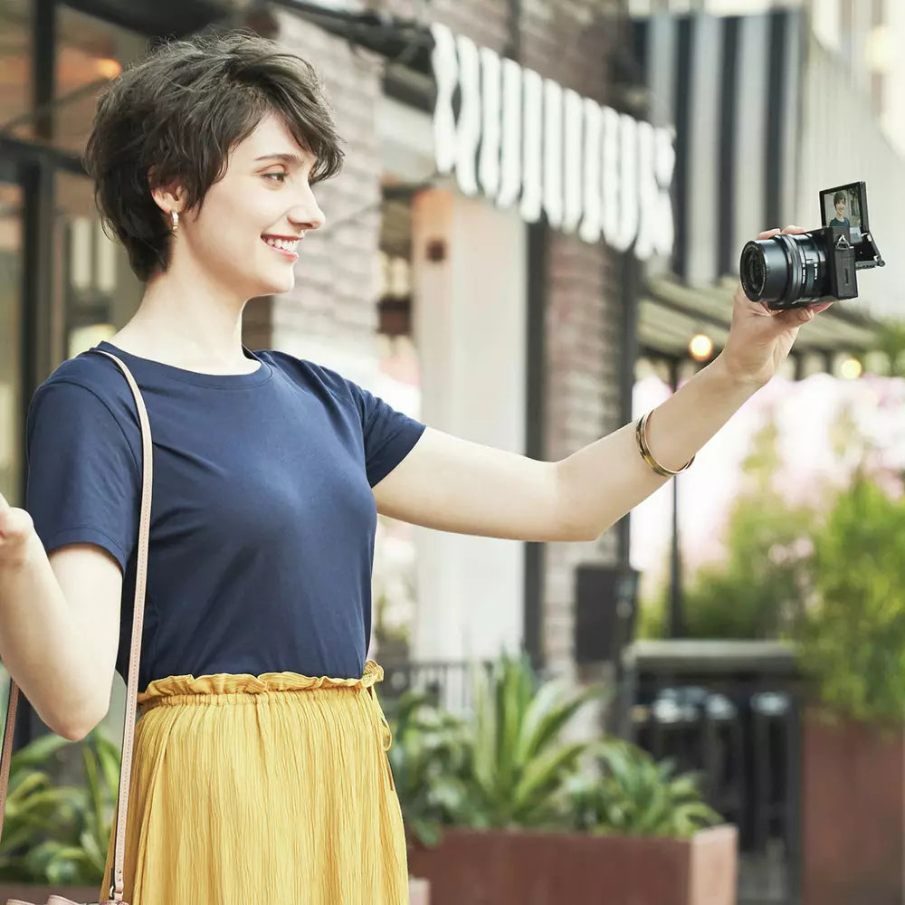 Sony A6100 APS-C Mirrorless Camera With 16-50mm Lens