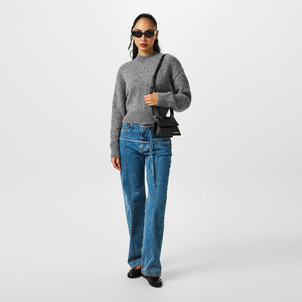 Jacquemus Women's Plain Leather Le Chiquito Moyen Bag