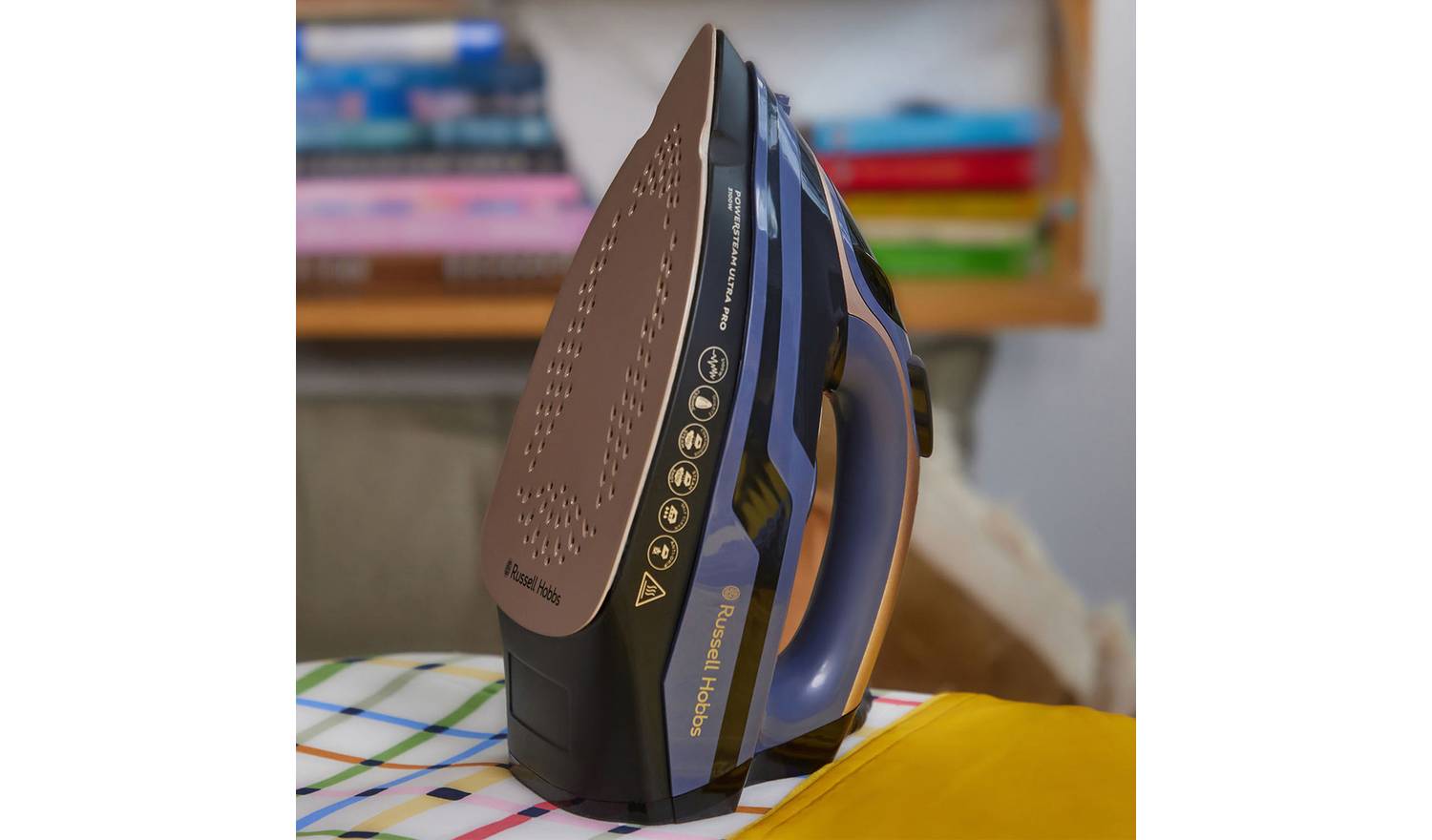 Russell Hobbs Powersteam Ultra Pro Iron 28630