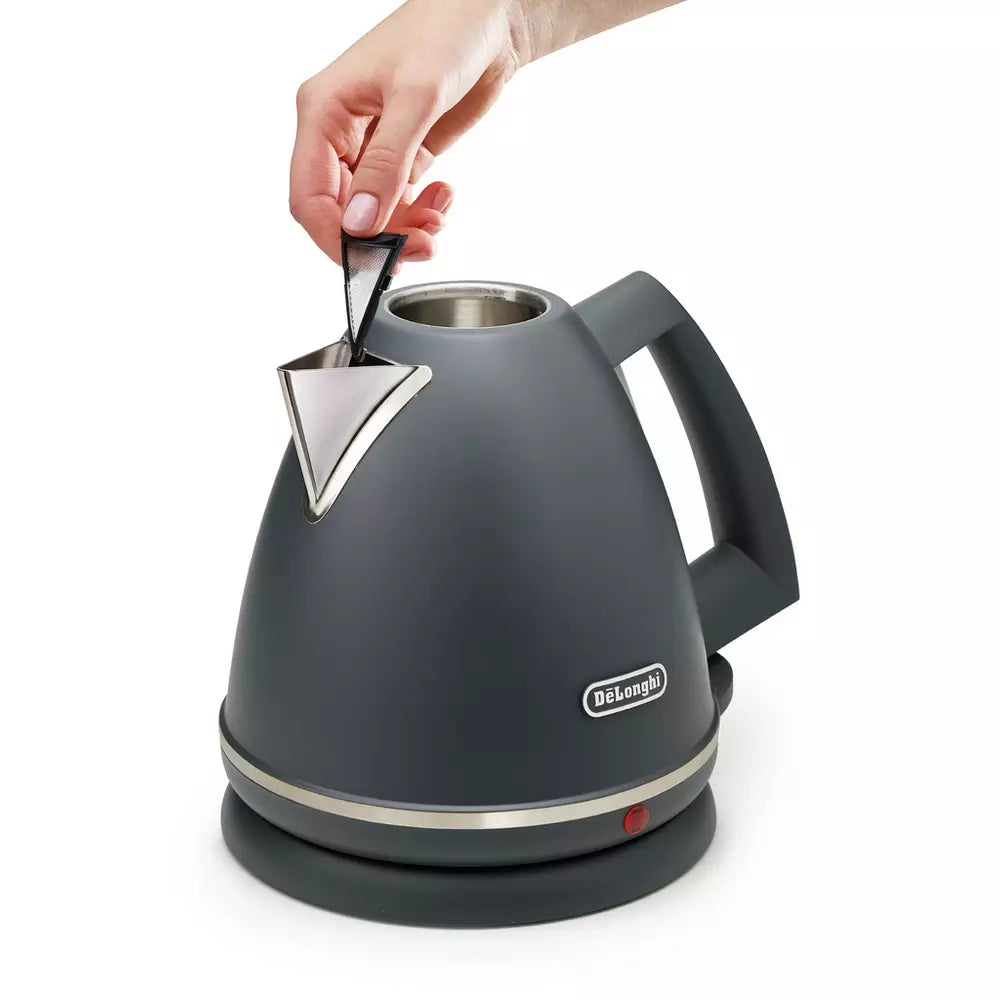 De'Longhi KBX3016.GY Argento Silva Kettle - Grey