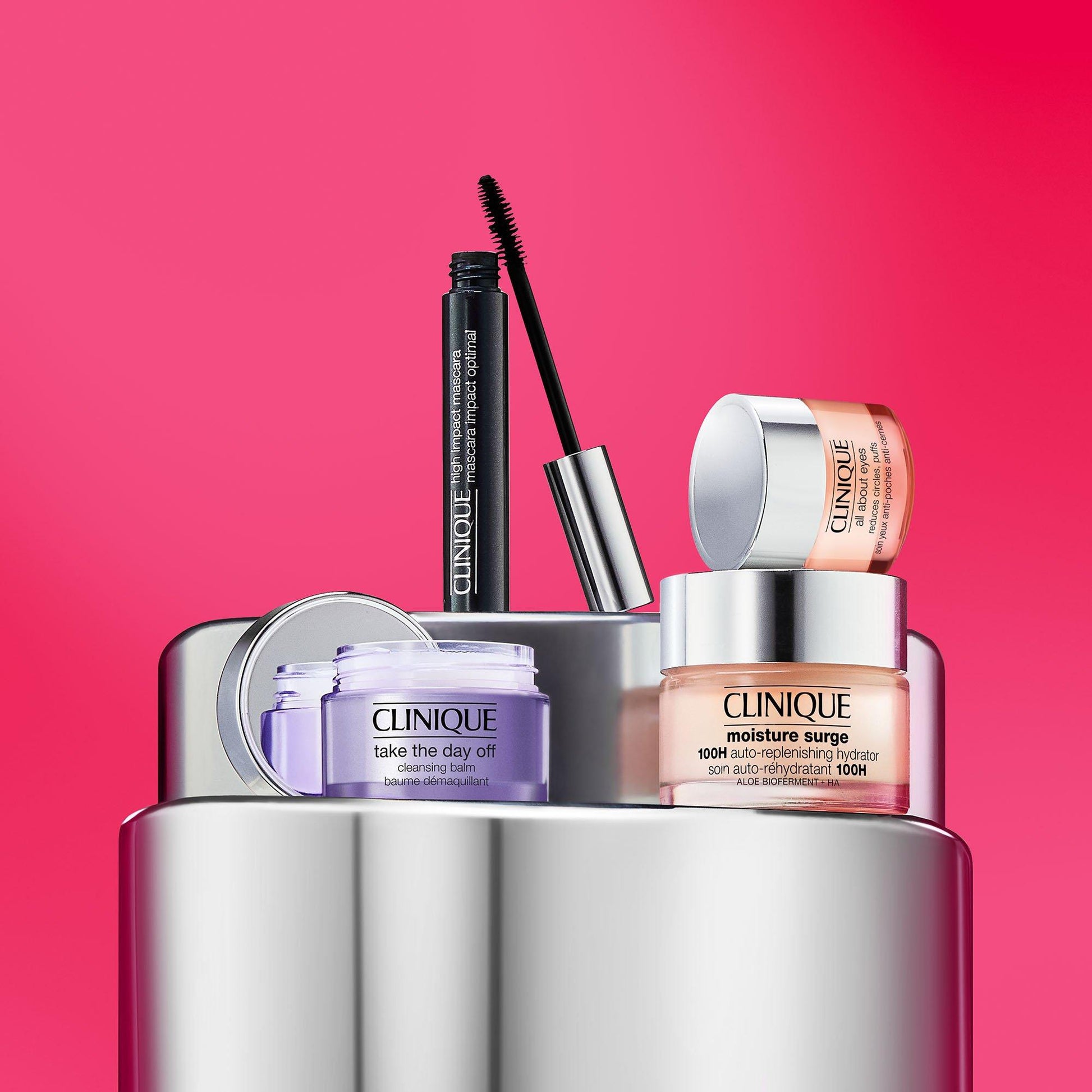 Clinique Fan Favourites: Skincare & Makeup Gift Set