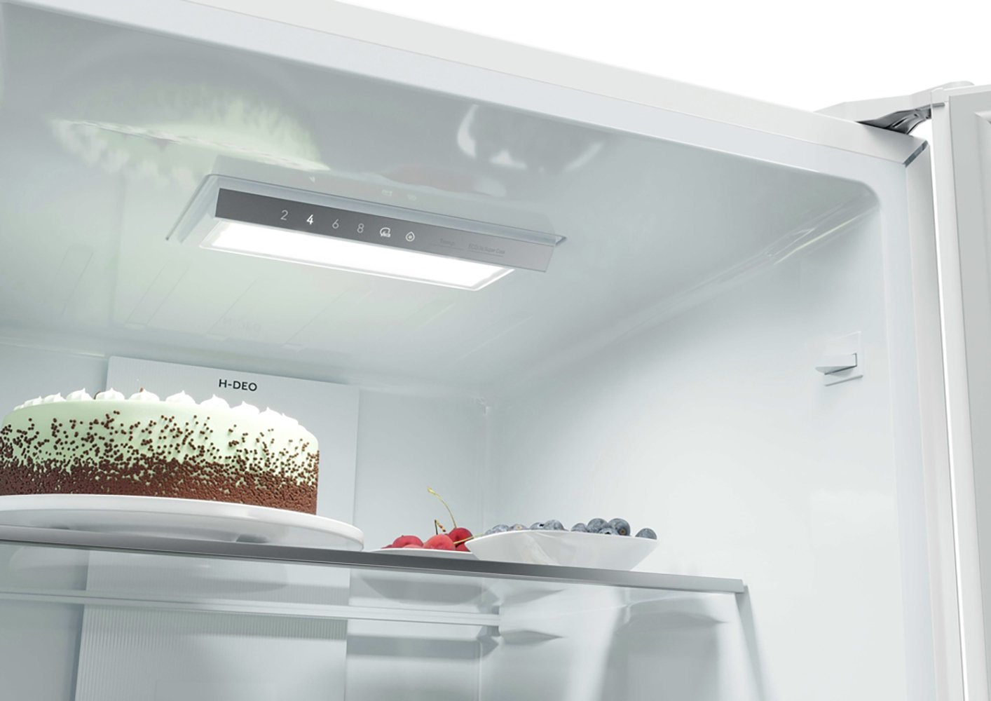 Haier HTR3518ENMWK Fridge Freezer - White