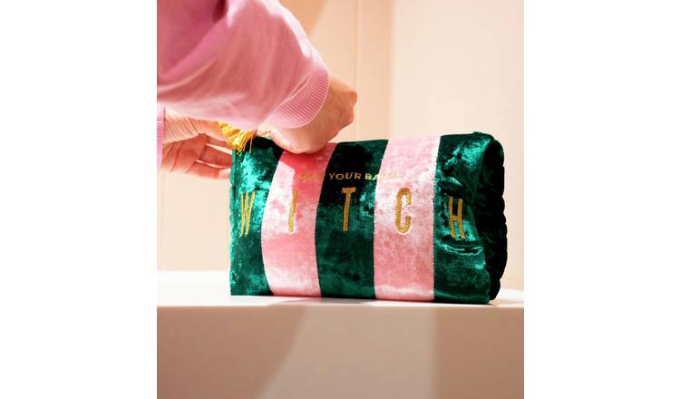 Wicked Washbag and Bathing Gift Set