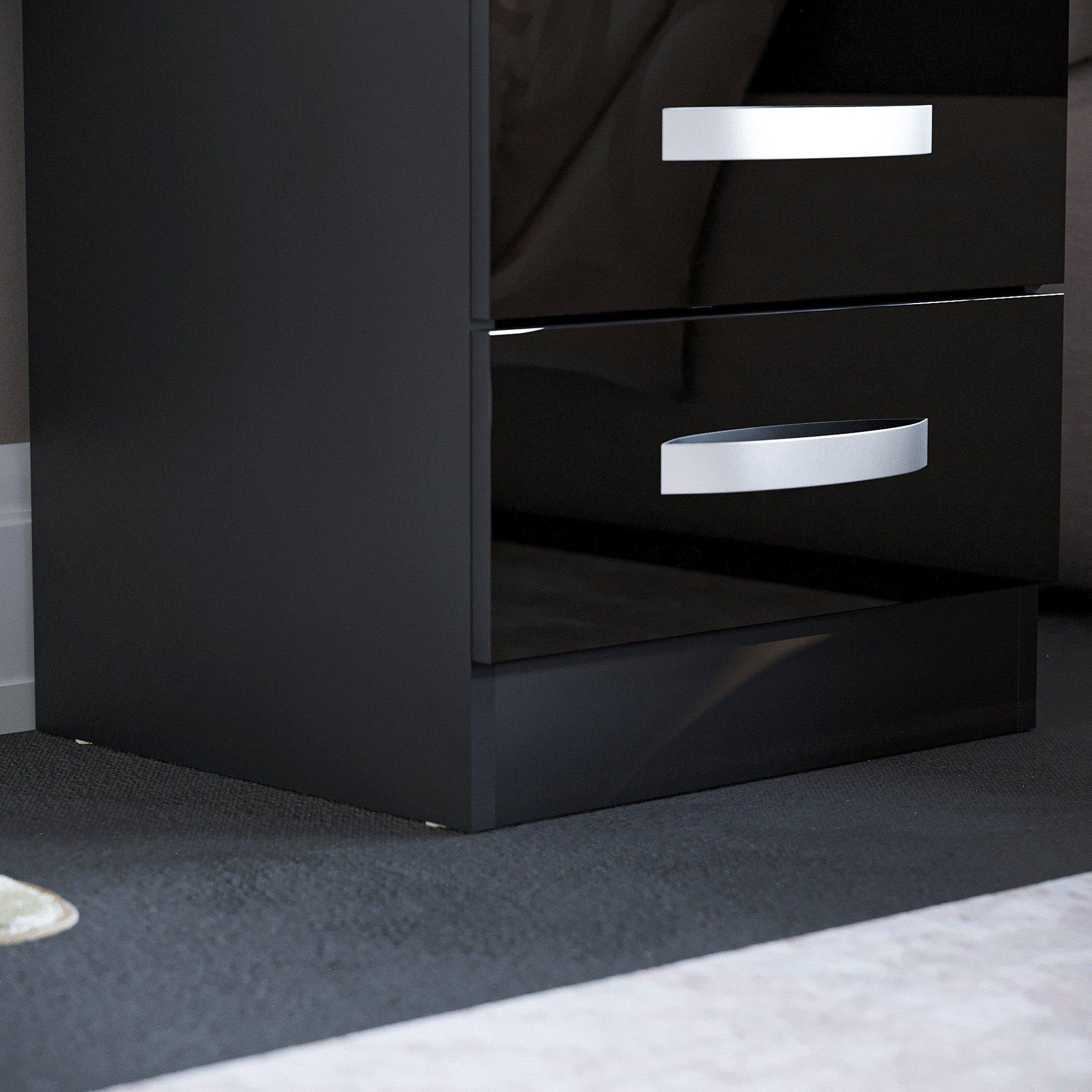 Lassic Vida Designs Hulio 3 Drawer Bedside Cabinet