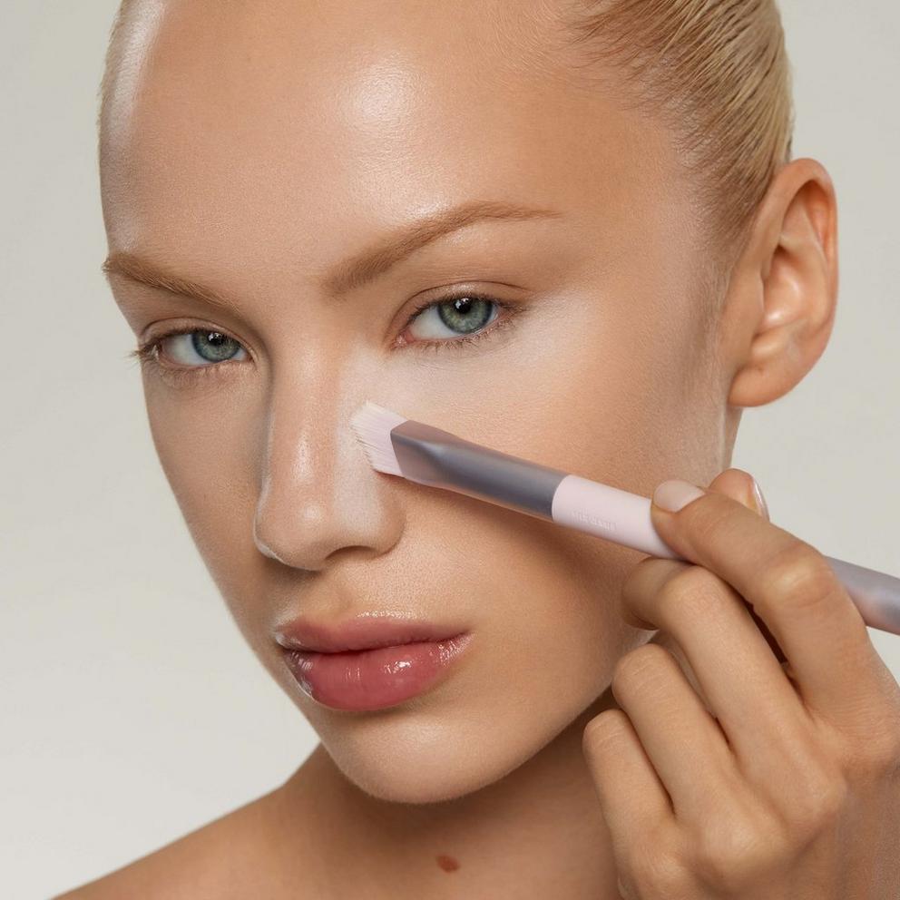 Kylie Cosmetics Precise Sculpting Complexion Brush