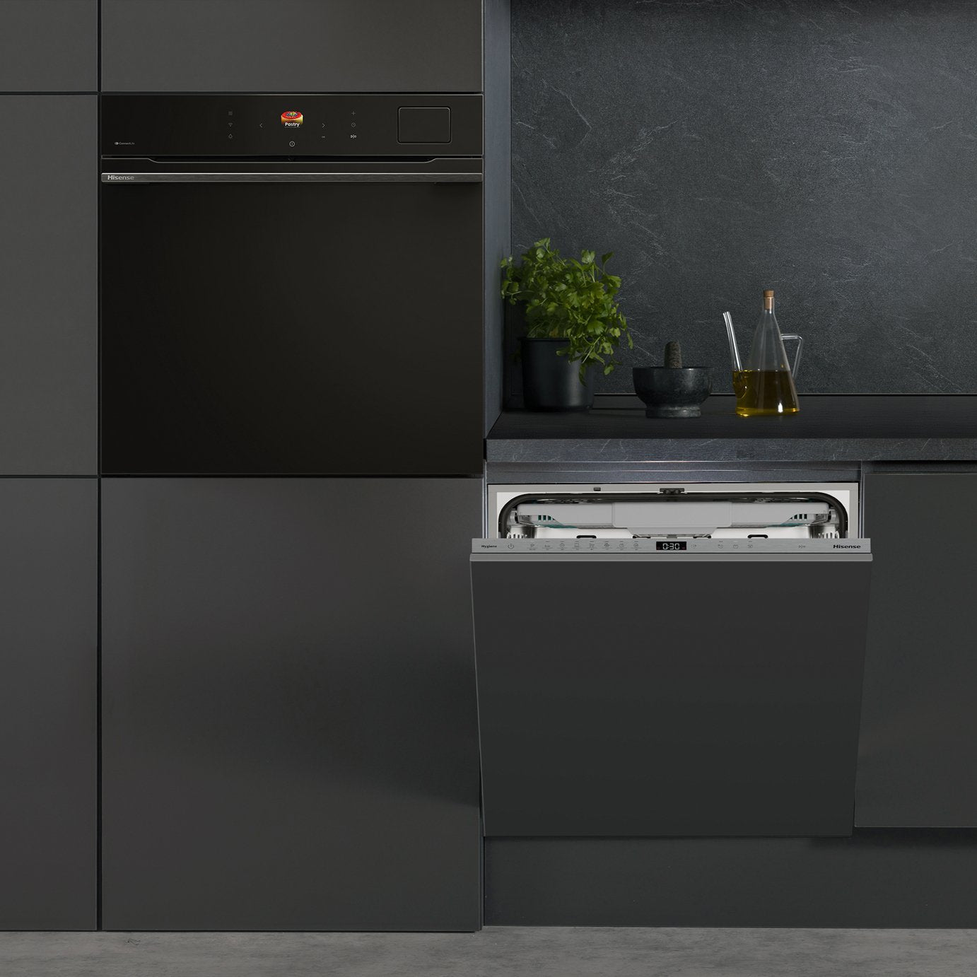 Hisense HV16AUK Integrated Full Size Dishwasher