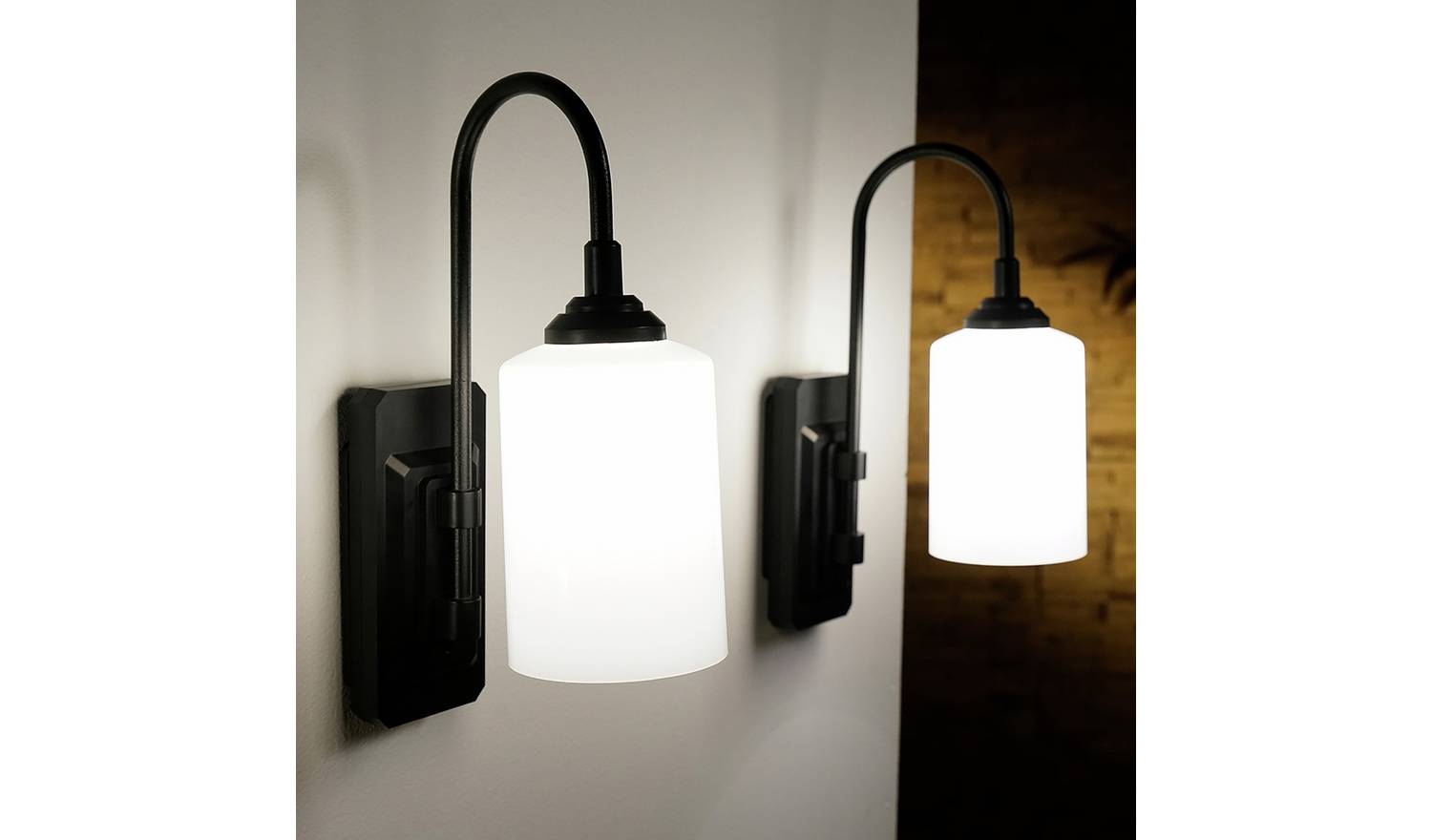 JML Smart Sconce Wireless Wall Light - Black