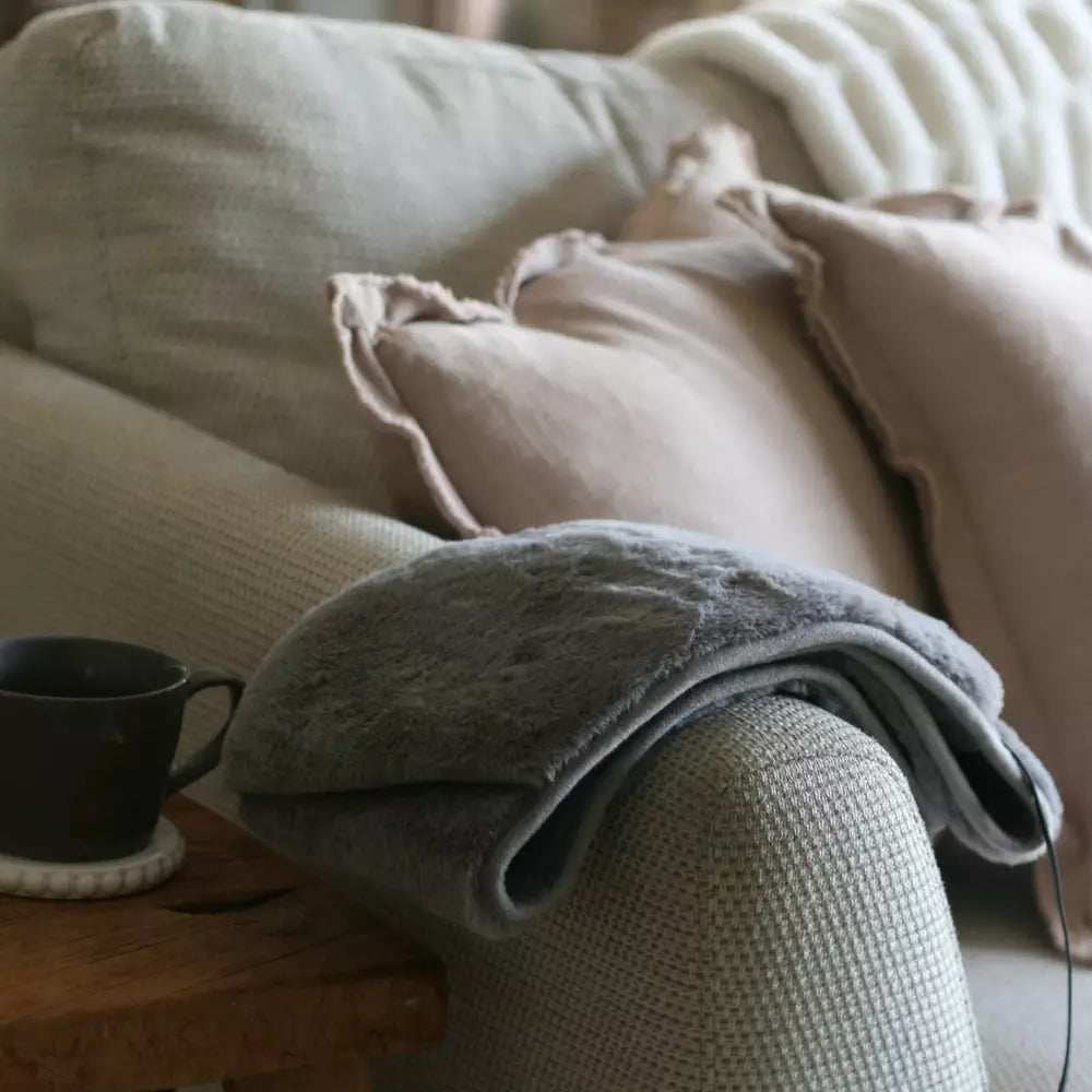 Menkind Wellbeing Therapeutic Heated Belt