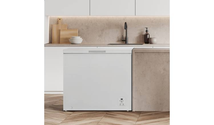 Hisense FC247D4AWLE Chest Freezer - White