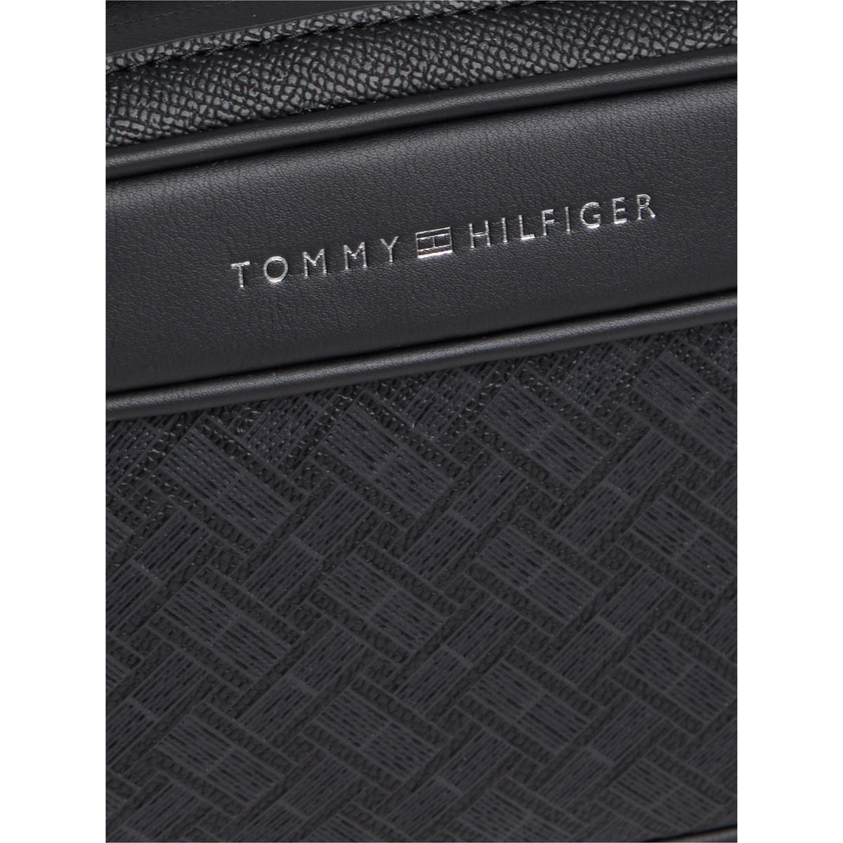 Tommy Hilfiger Modern Monogram Washbag