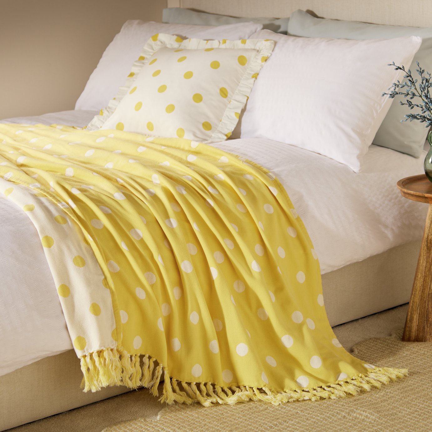 Argos Home Polka Dot Woven Throw - Yellow - 150x125cm